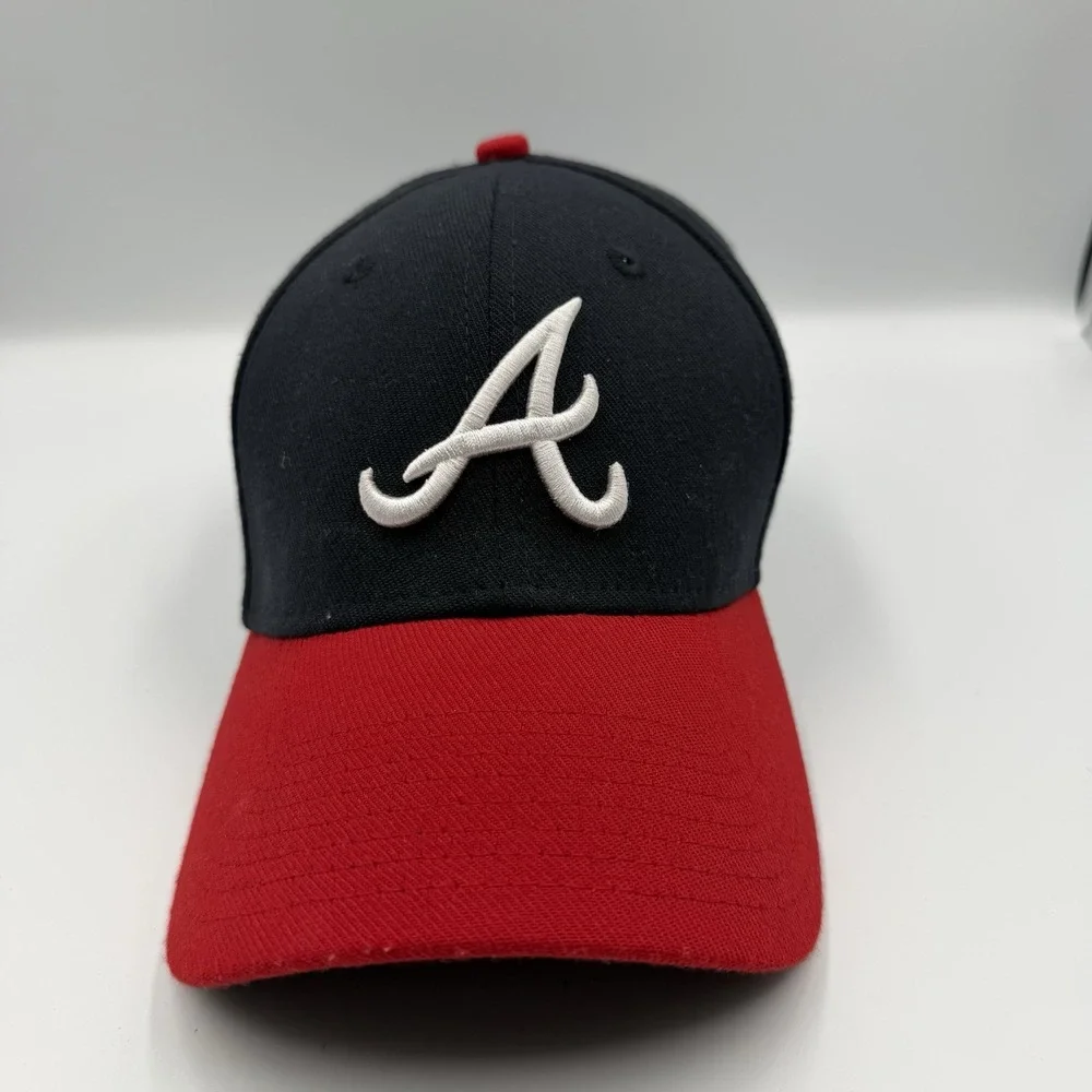 New Era‎ Atlanta Braves MLB 39Thirty Stretch-Fit Hat Navy/Red Small Medium